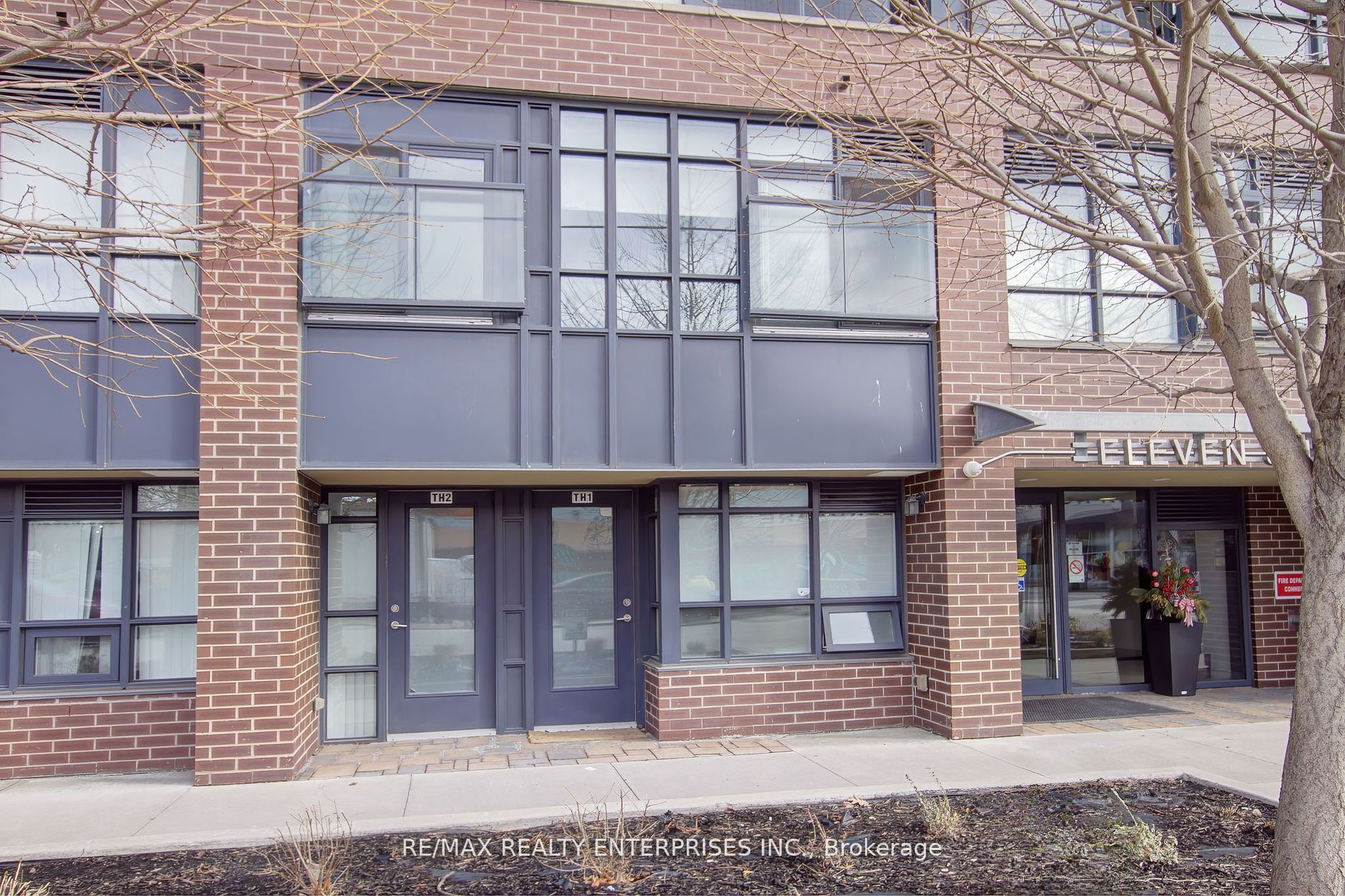 11 Superior Avenue #TH1