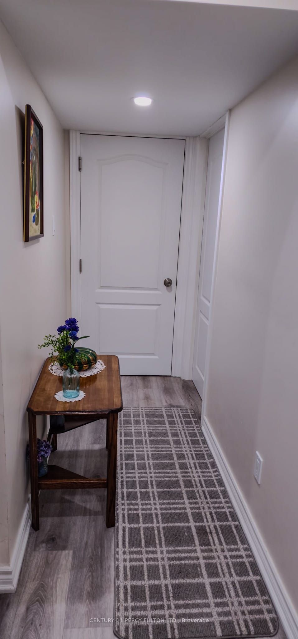 308 Nakerville Crescent #Lower