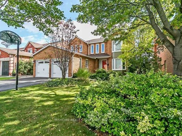1120 Goodson Crescent