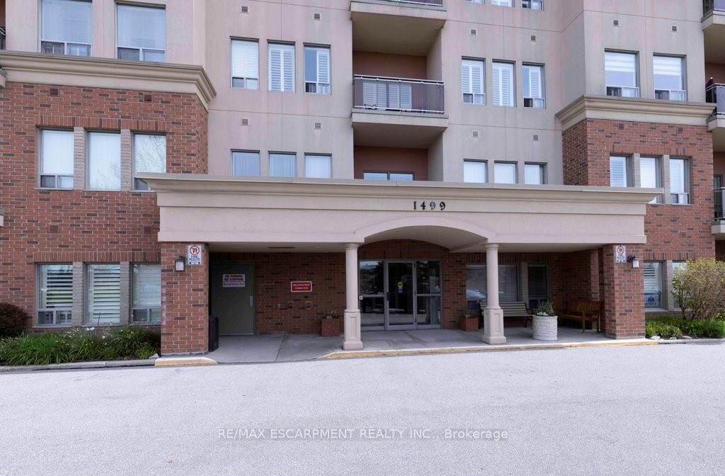 1499 Nottinghill Gate, #207