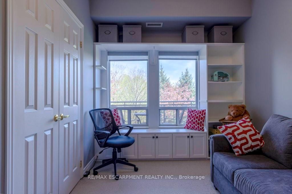 1499 Nottinghill Gate, #207