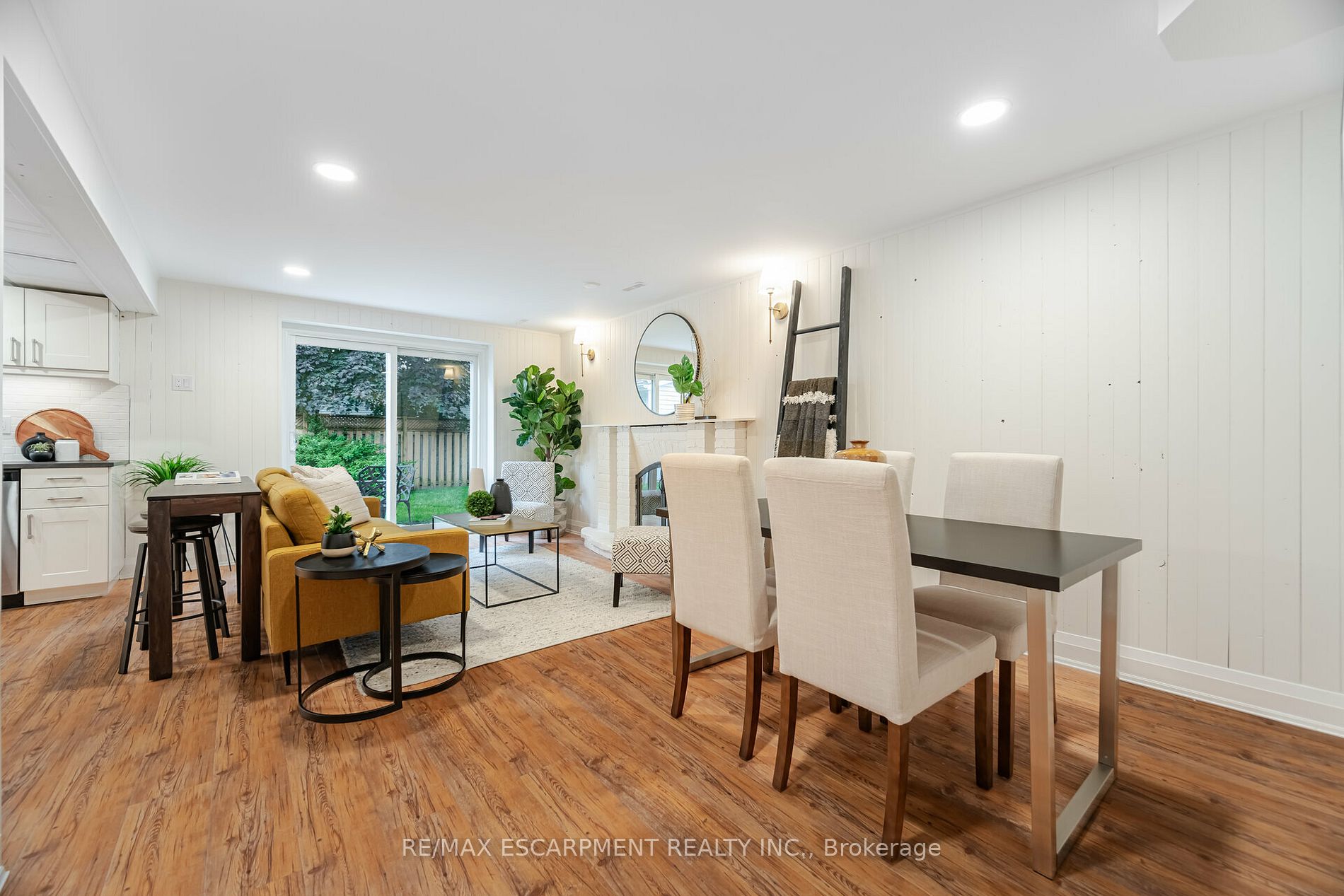 3150 Bentworth Drive