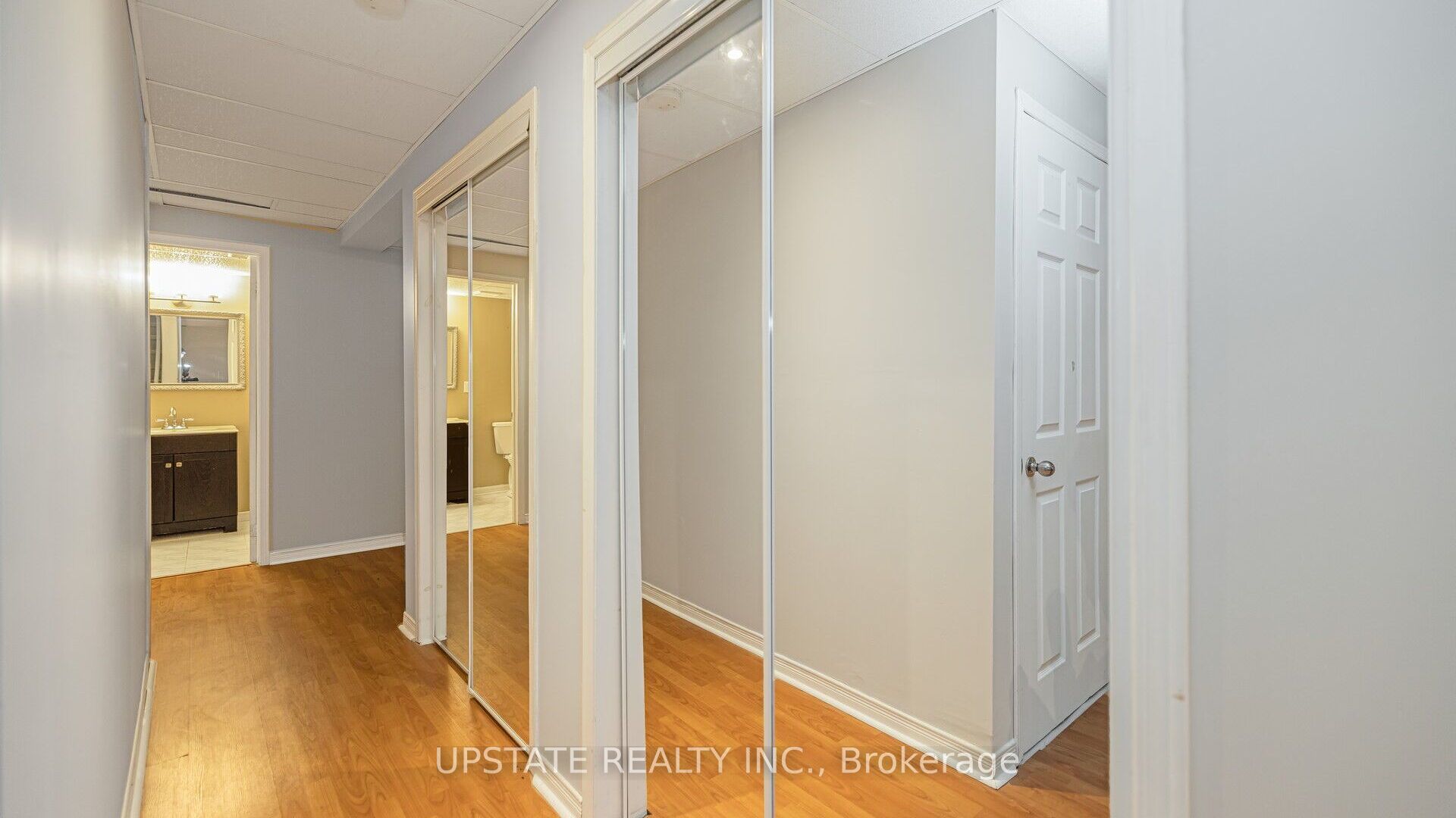 2262 Yorktown Circle
