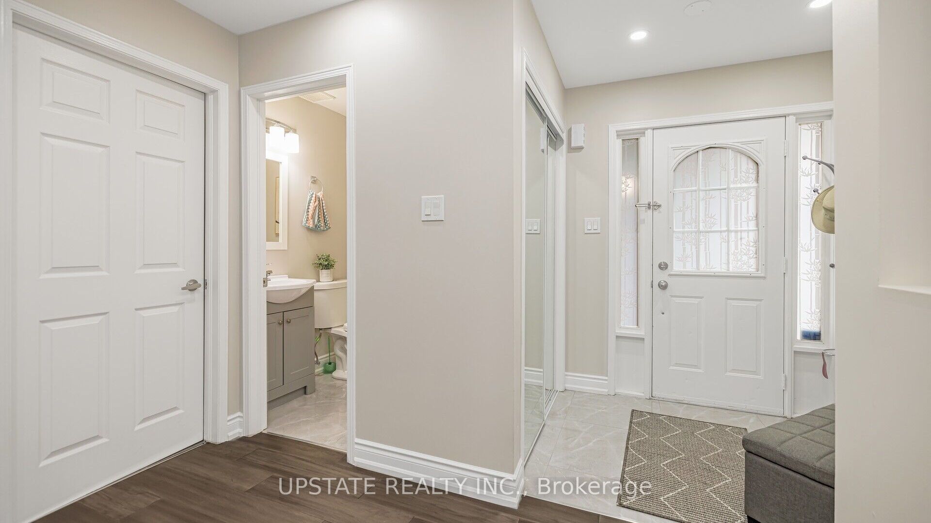 2262 Yorktown Circle