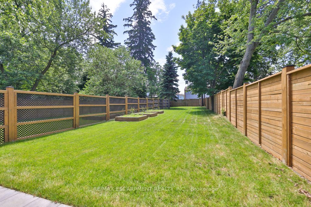 20B Broadview Avenue