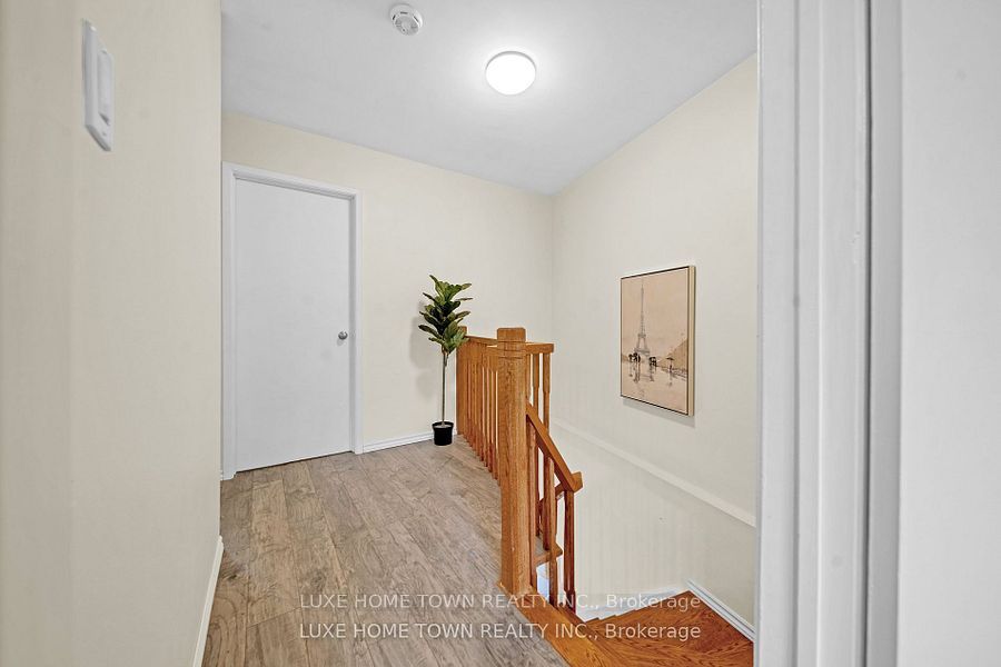 400 Mississauga Valley Boulevard #160