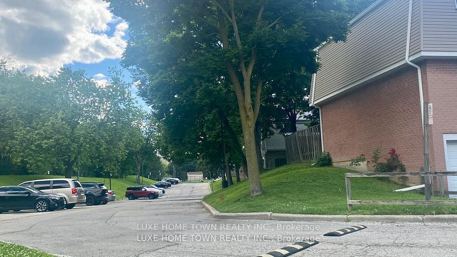 400 Mississauga Valley Boulevard #160