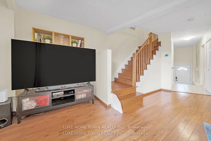 400 Mississauga Valley Boulevard #160