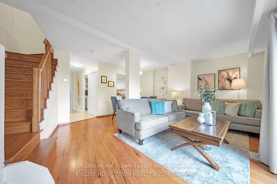 400 Mississauga Valley Boulevard #160