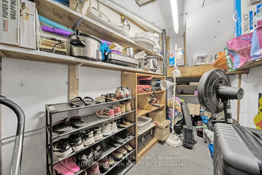 400 Mississauga Valley Boulevard #160