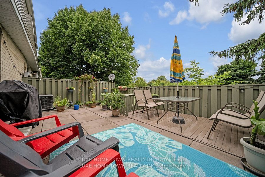 400 Mississauga Valley Boulevard #160