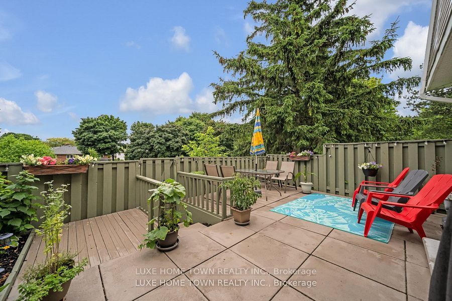 400 Mississauga Valley Boulevard #160