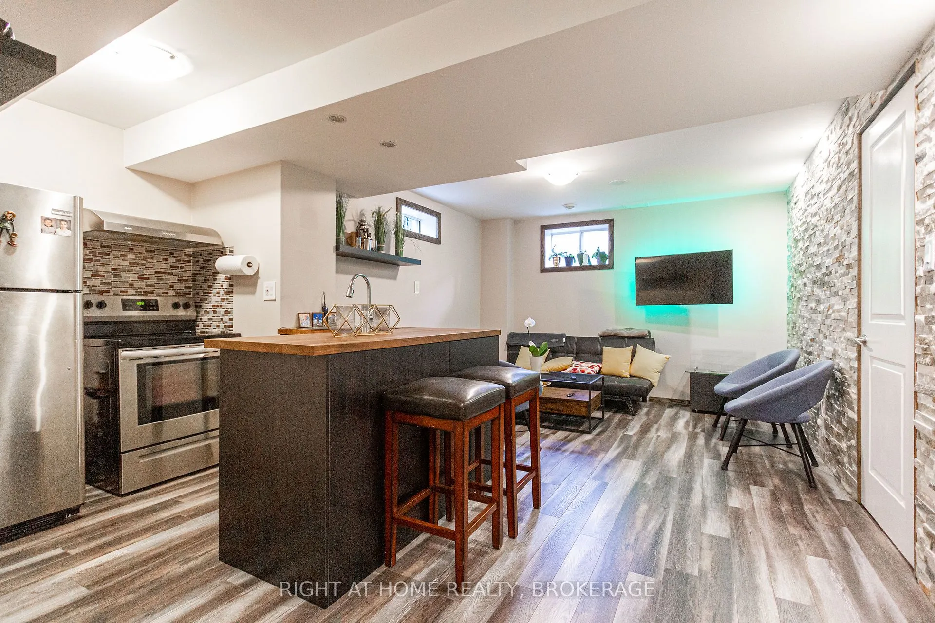1192 Raspberry Terrace