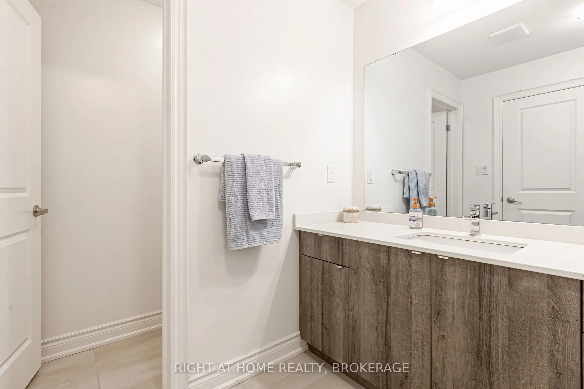 1192 Raspberry Terrace