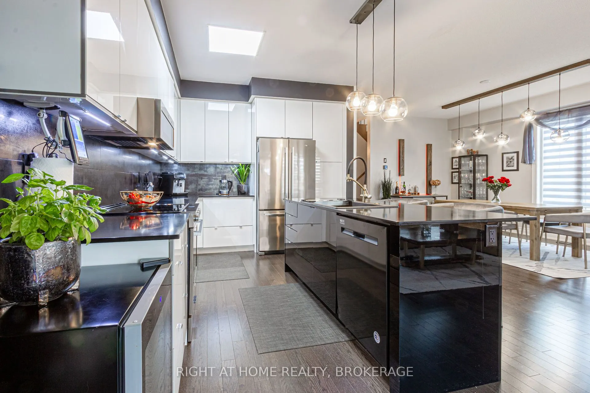 1192 Raspberry Terrace