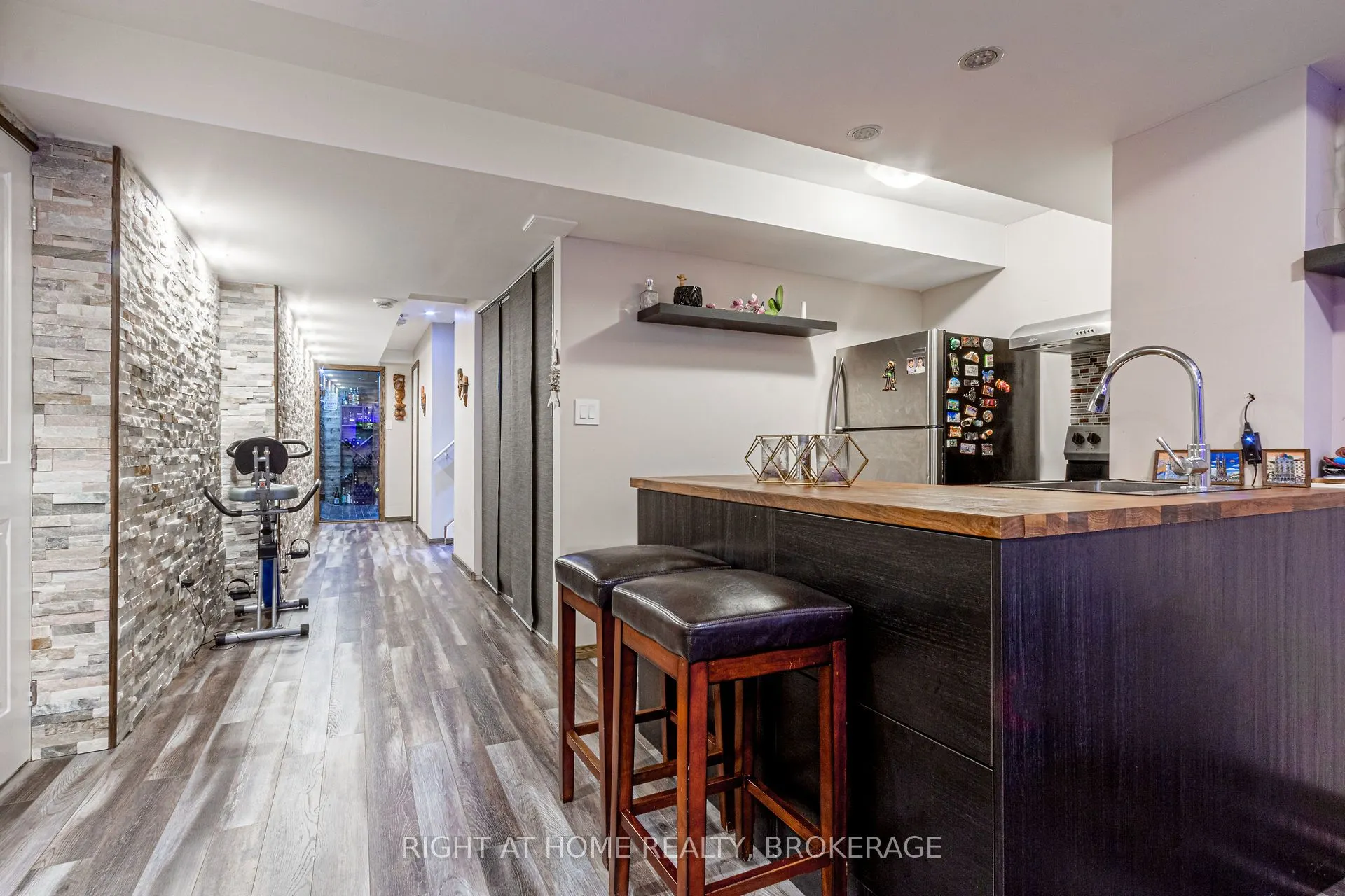 1192 Raspberry Terrace