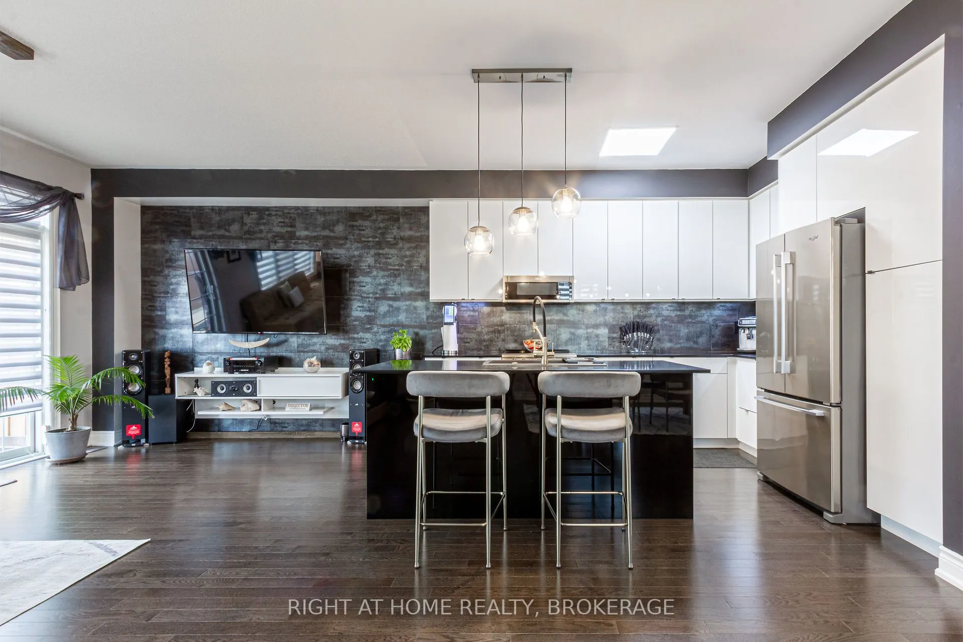 1192 Raspberry Terrace