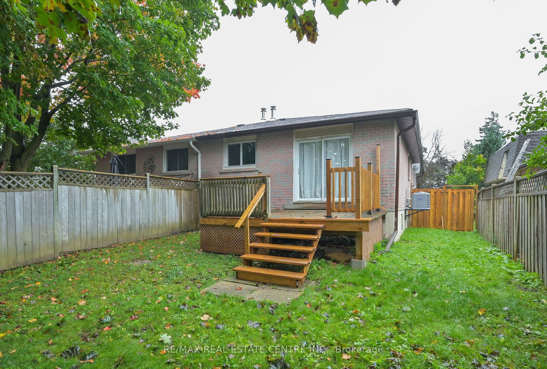 116 Burbank Crescent