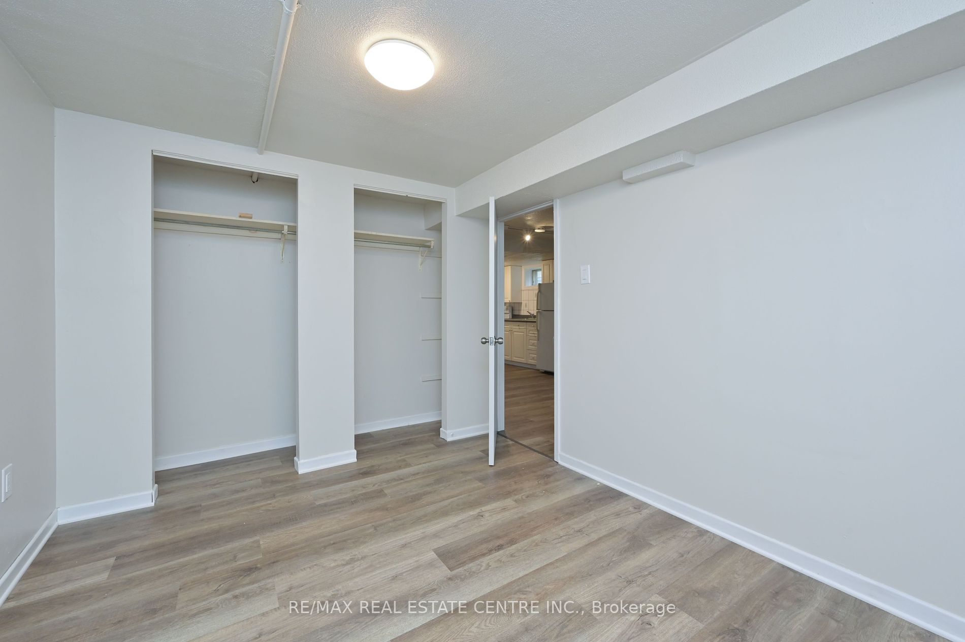 116 Burbank Crescent