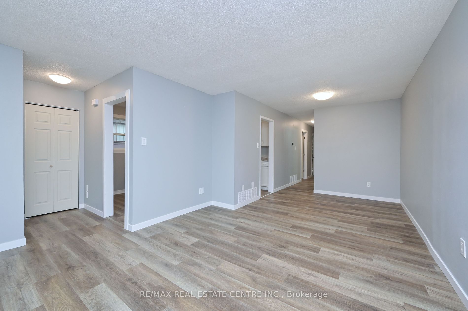 116 Burbank Crescent