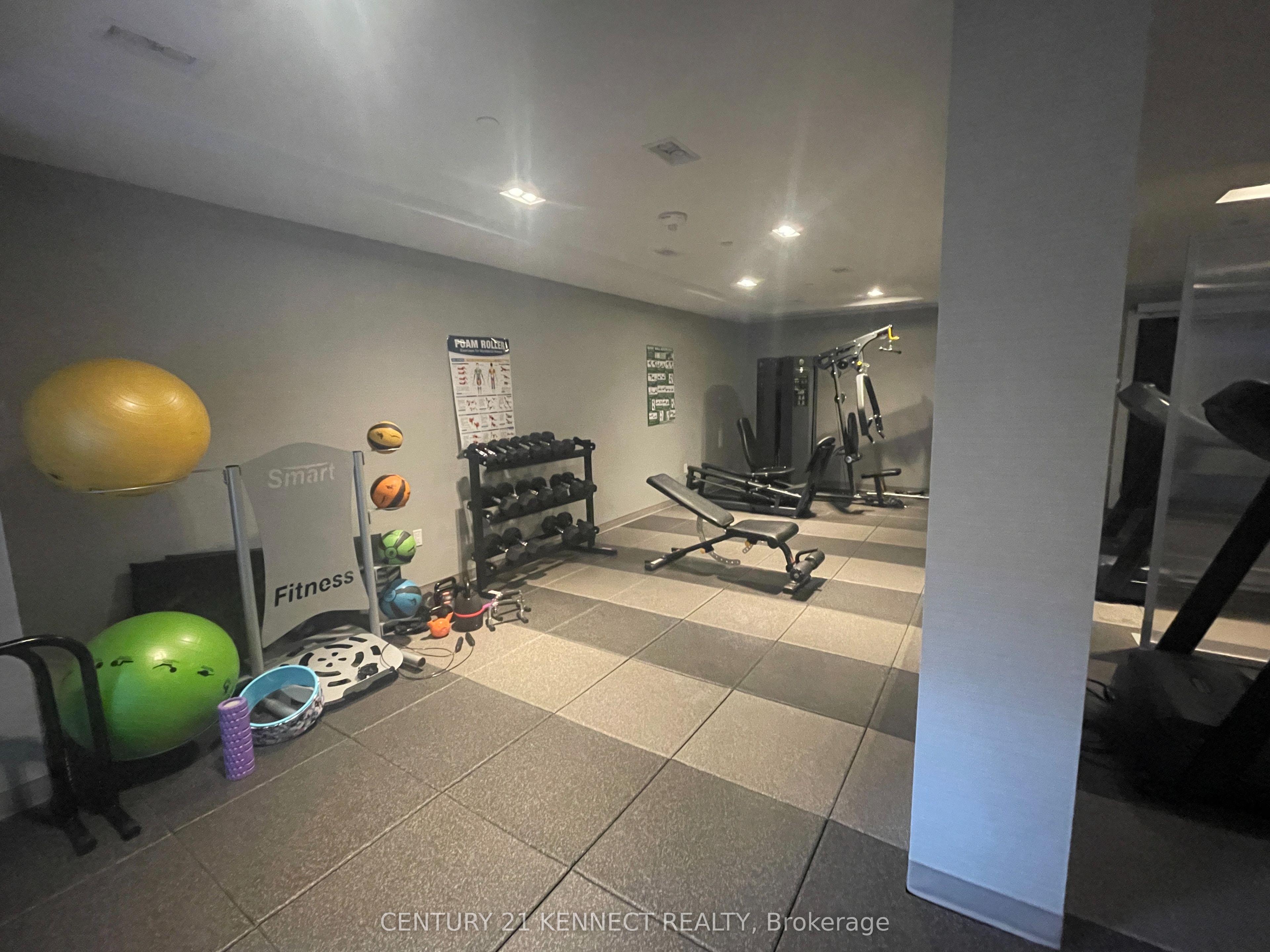 39 Annie Craig Drive #1602