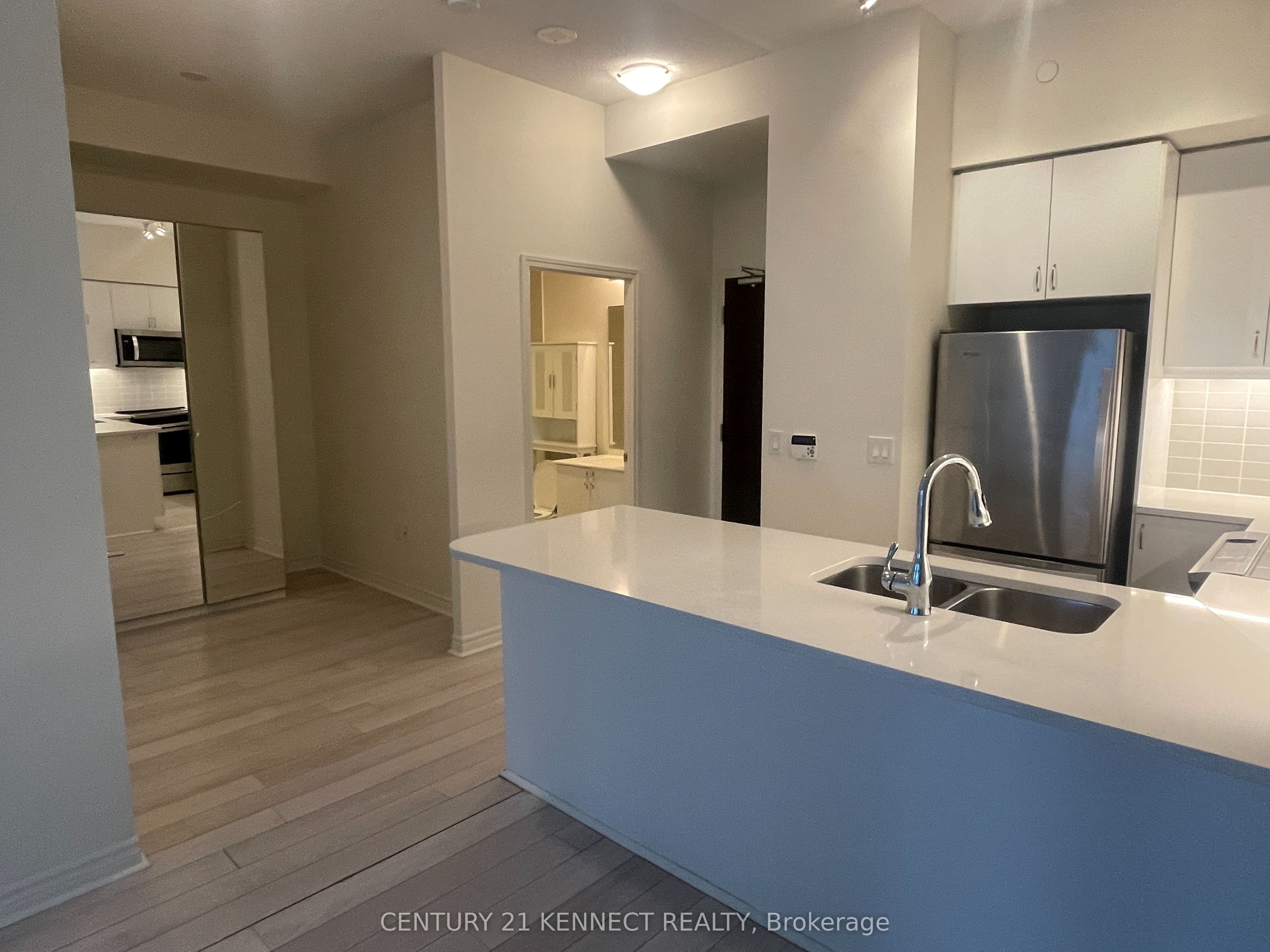 39 Annie Craig Drive #1602