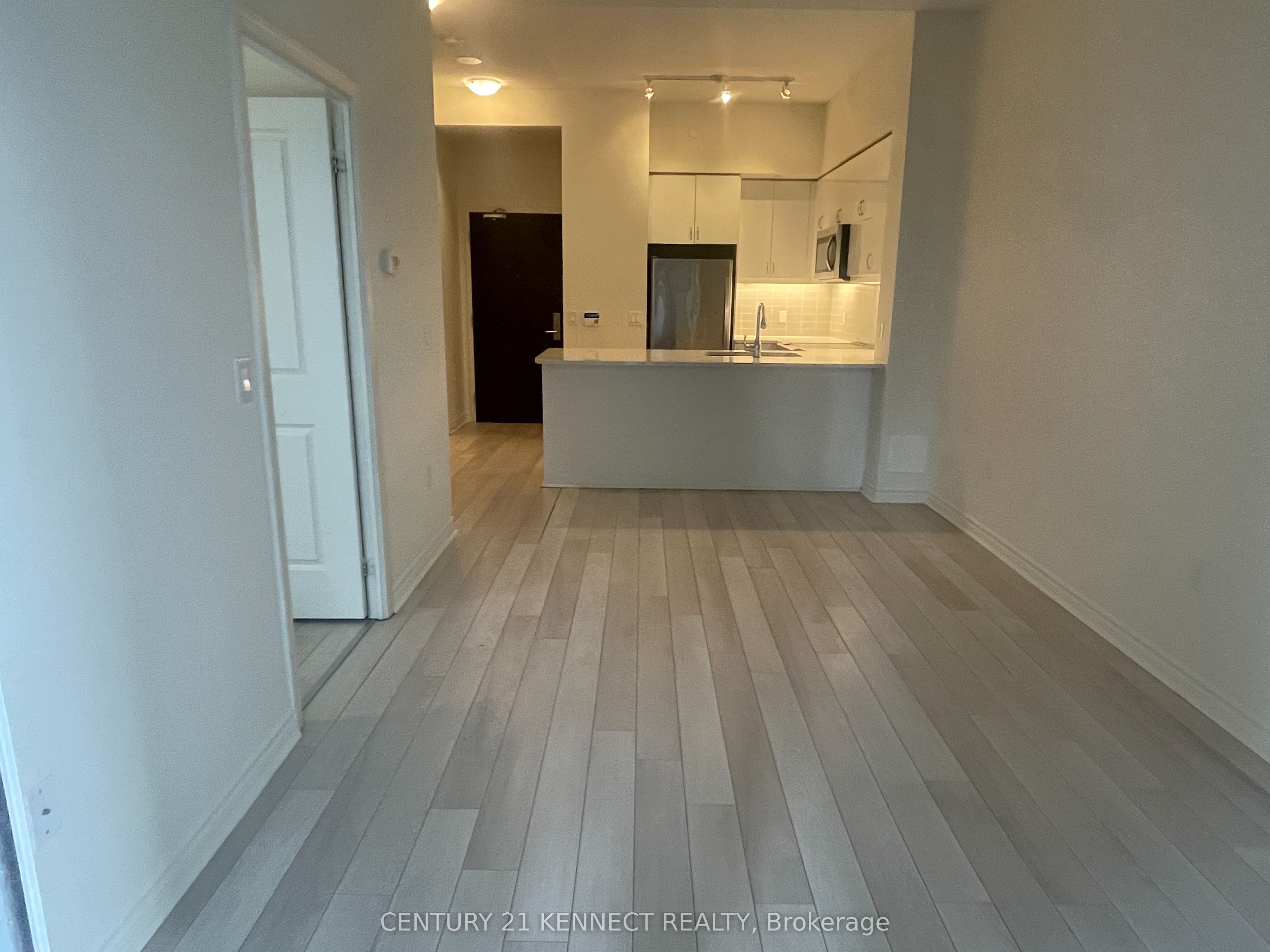 39 Annie Craig Drive #1602