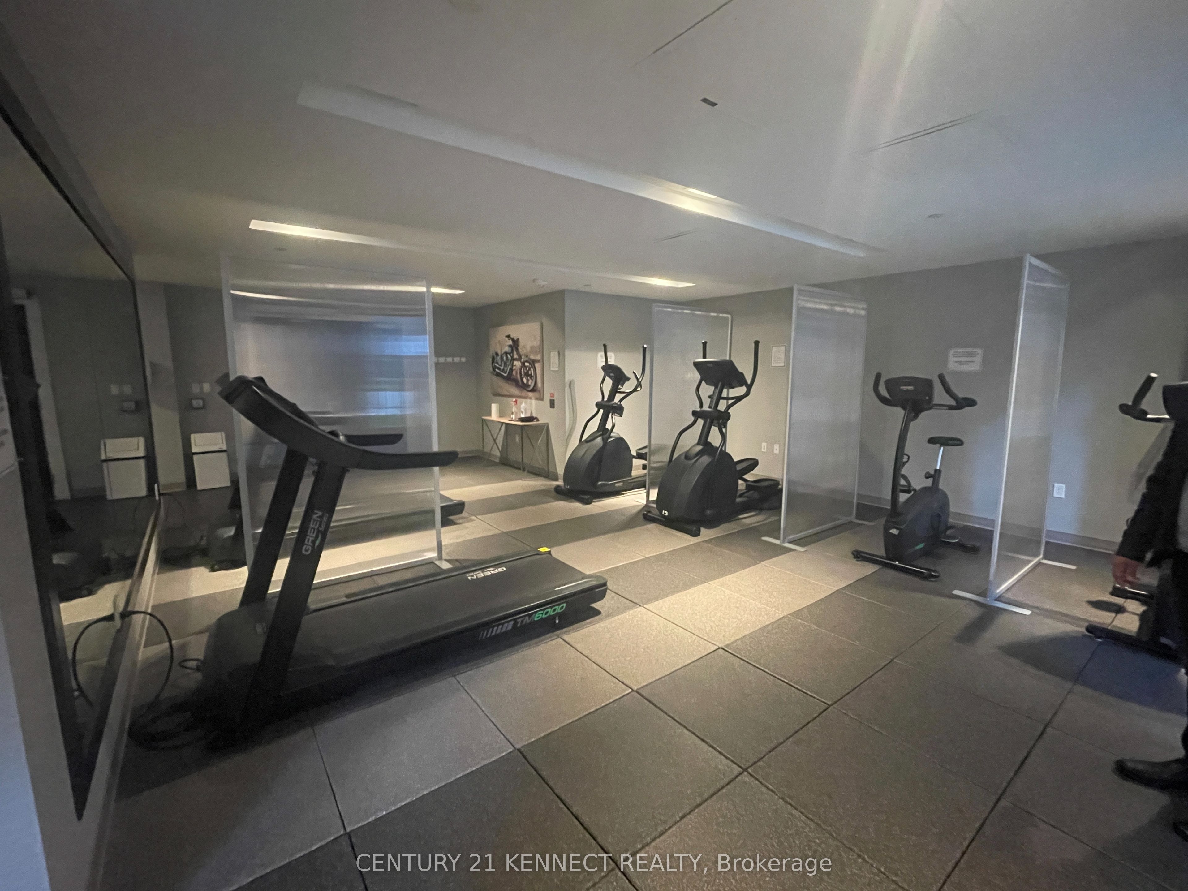 39 Annie Craig Drive #1602