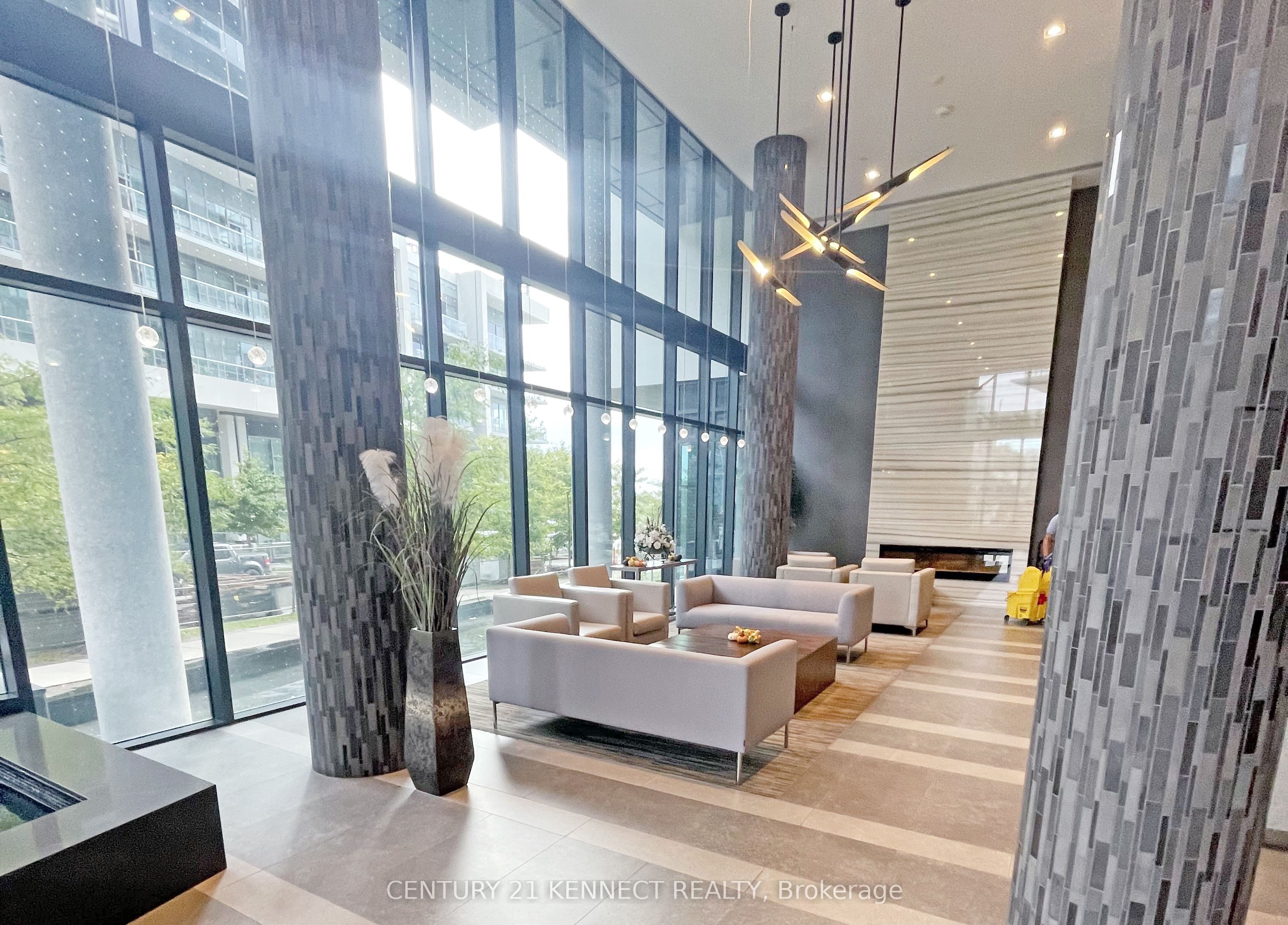 39 Annie Craig Drive #1602