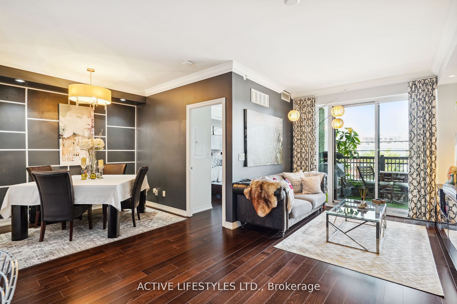 3563 Lake Shore Boulevard W, #202