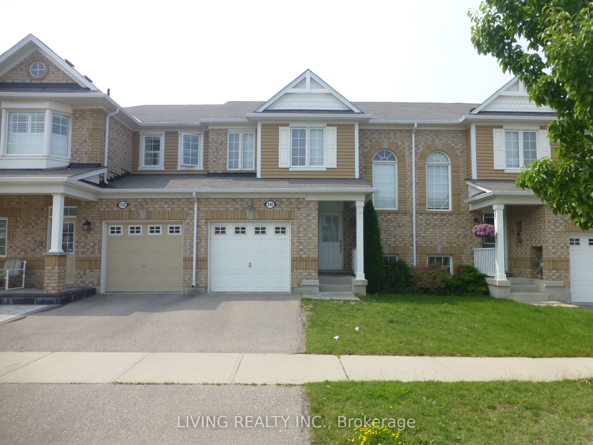 348 Chuchmach Close
