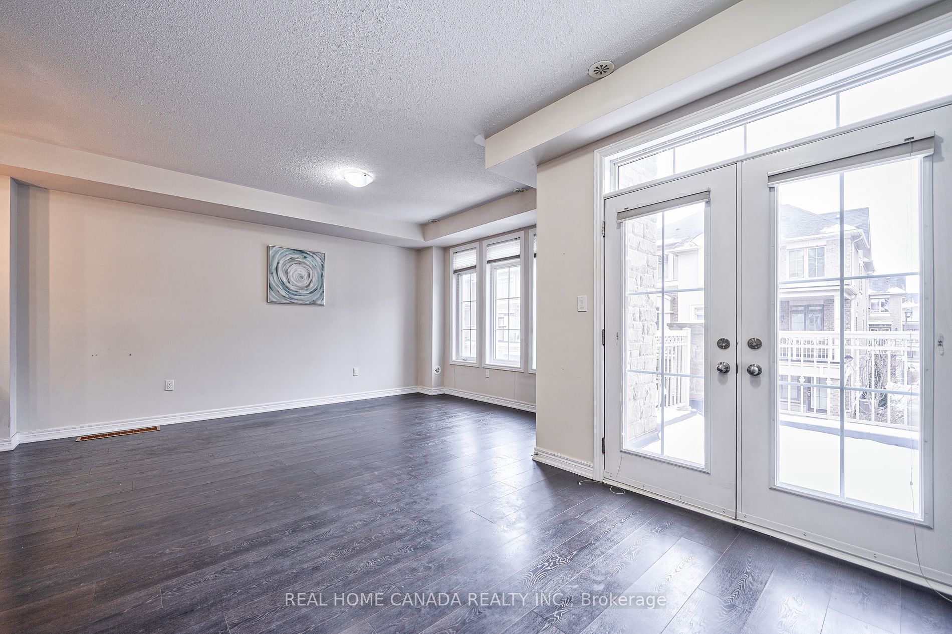 2435 Greenwich Dr, #63