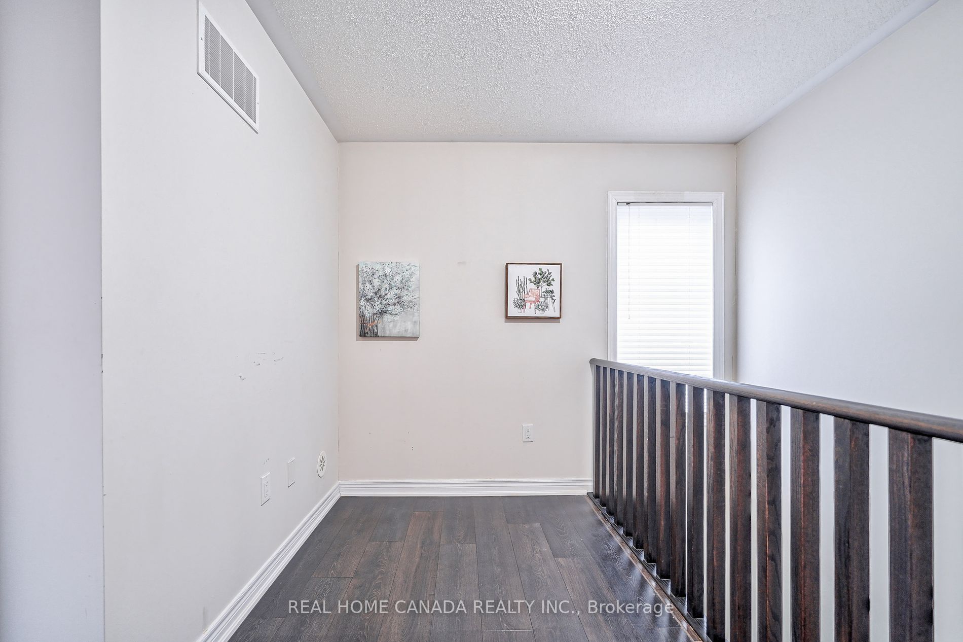 2435 Greenwich Dr, #63