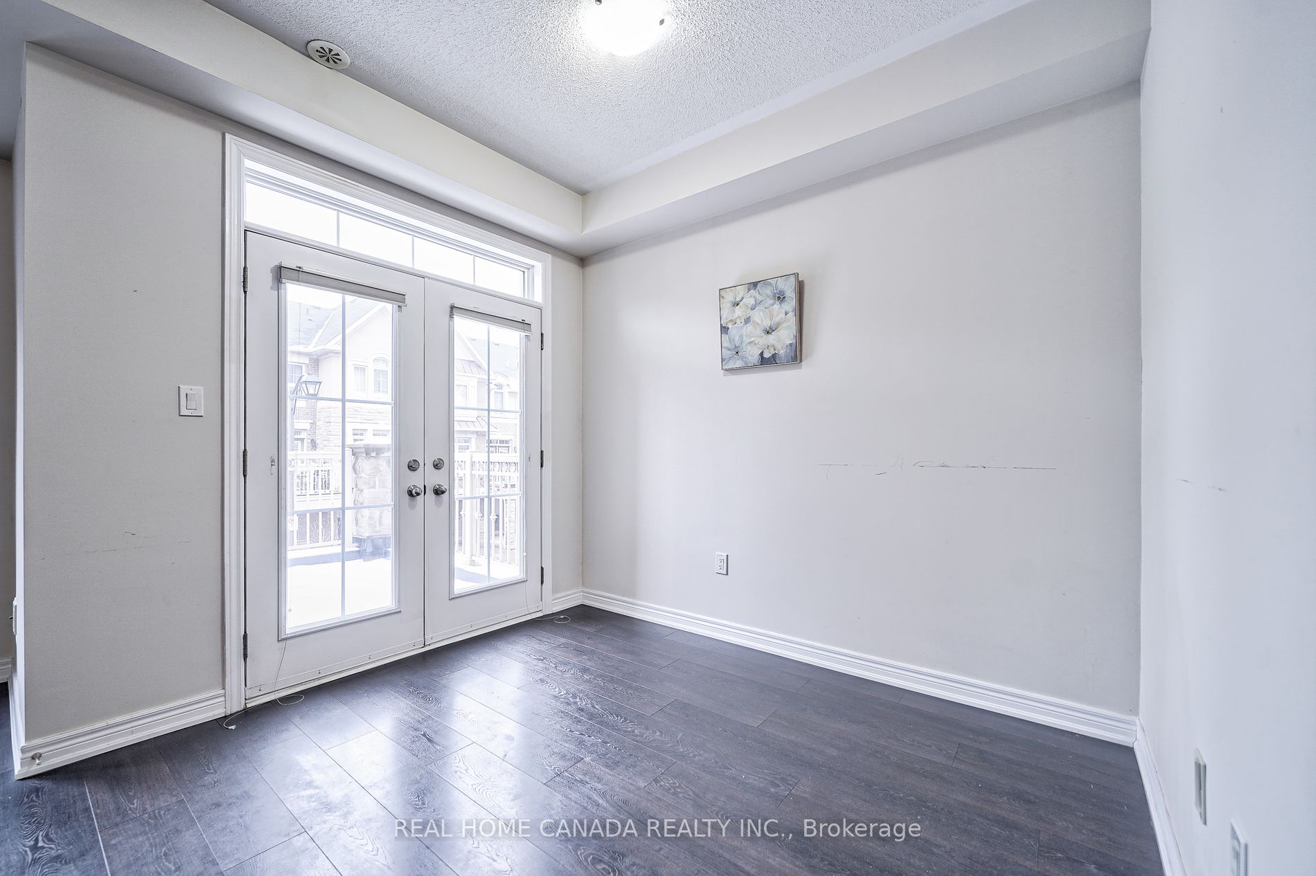 2435 Greenwich Dr, #63