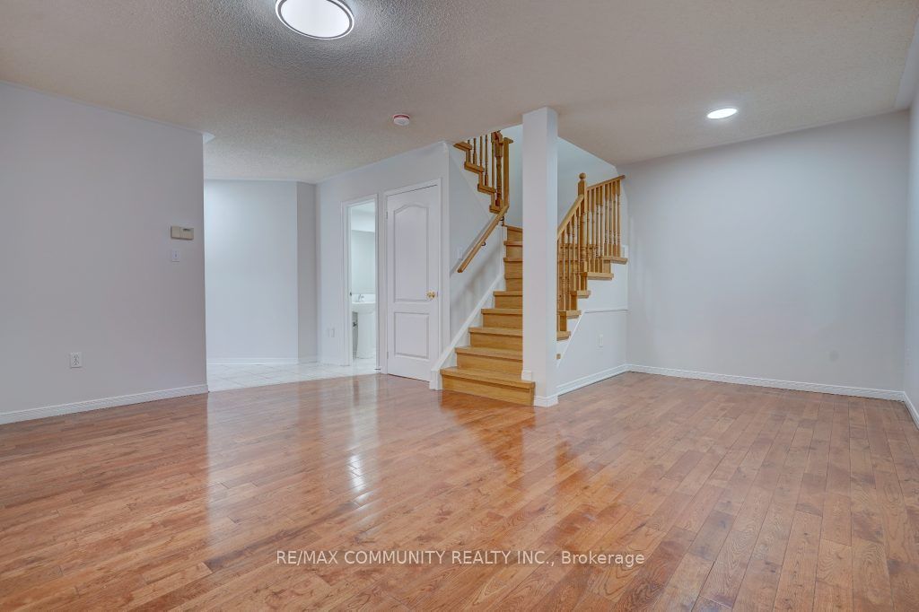 6990 Tassel Crescent