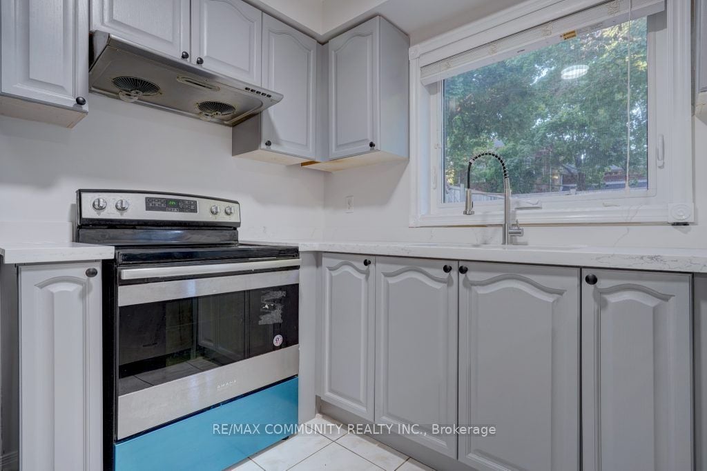 6990 Tassel Crescent