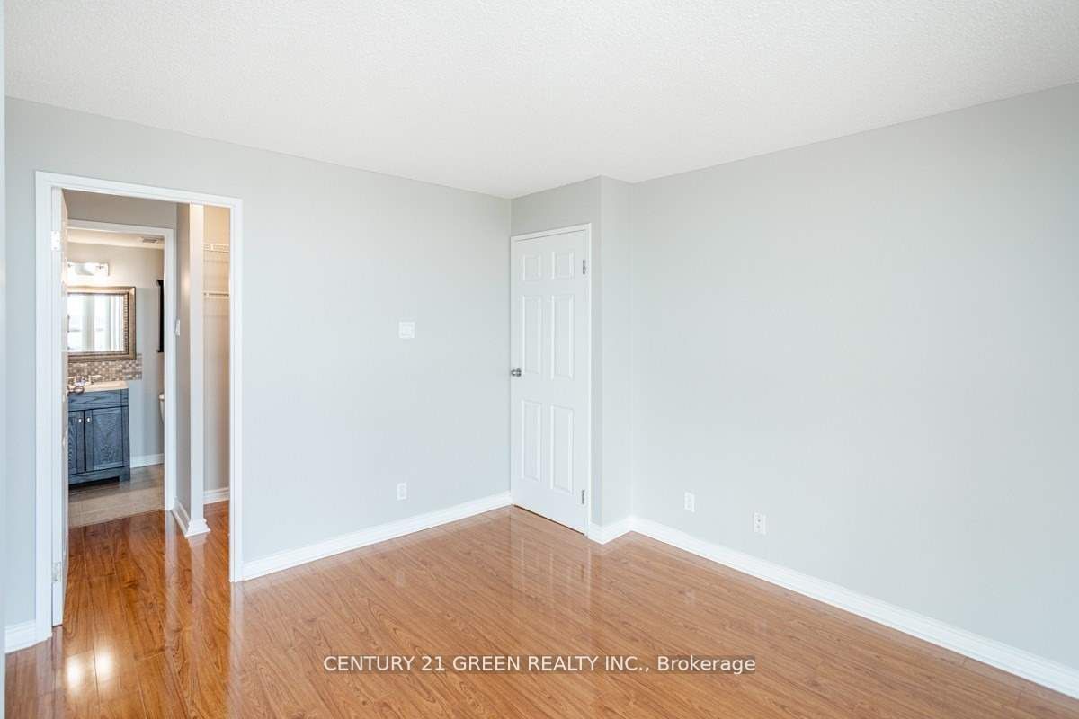 25 Trailwood Drive, #1002