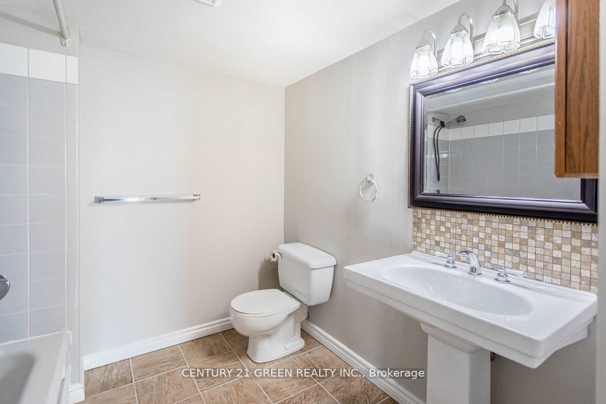 25 Trailwood Drive, #1002