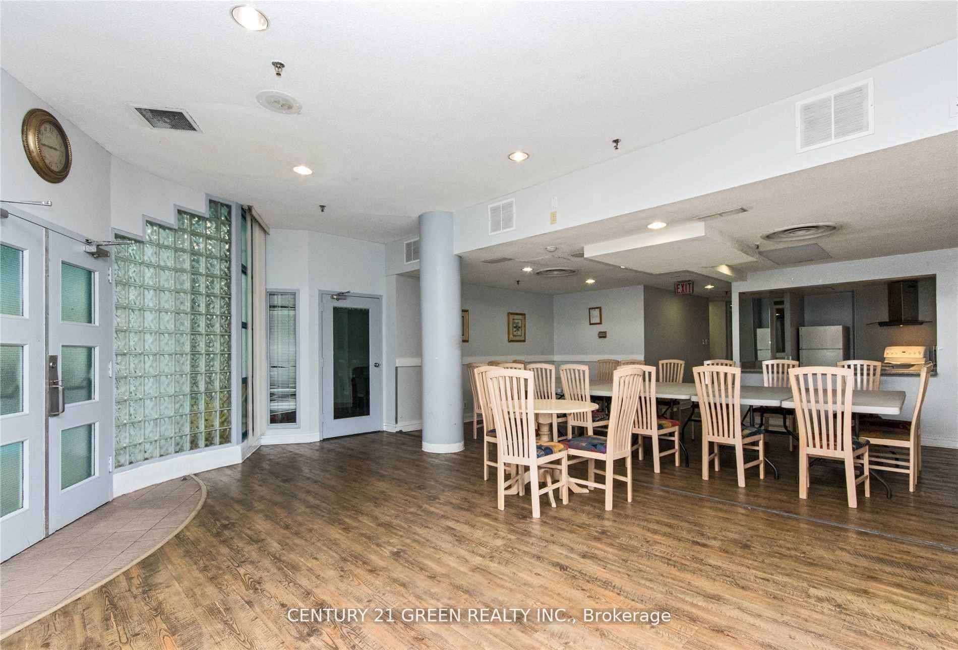 25 Trailwood Drive, #1002