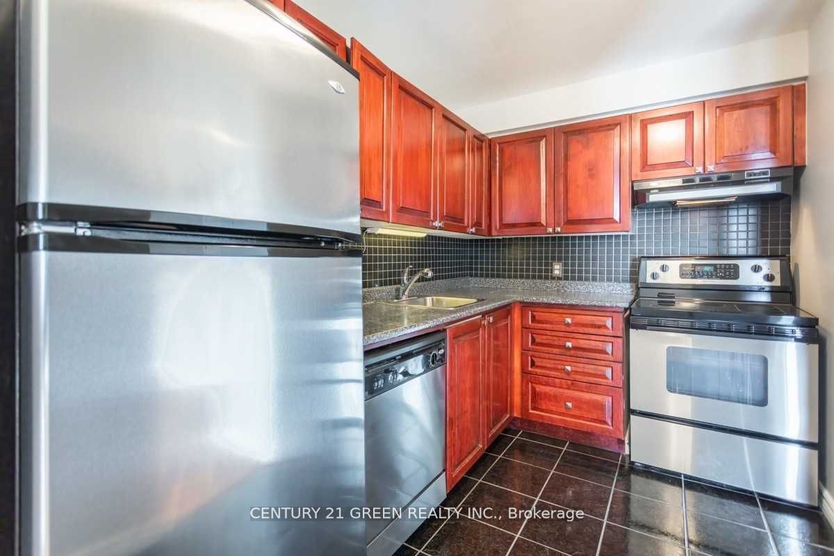 25 Trailwood Drive, #1002