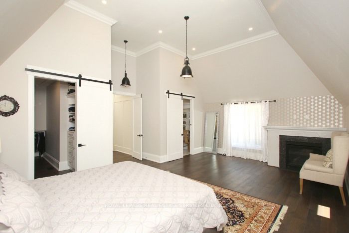 375 Arden Crescent