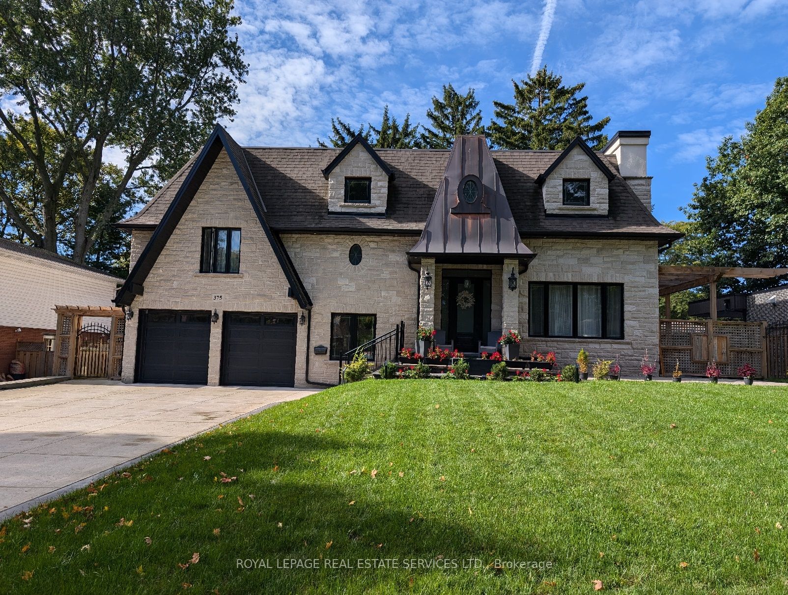 375 Arden Crescent