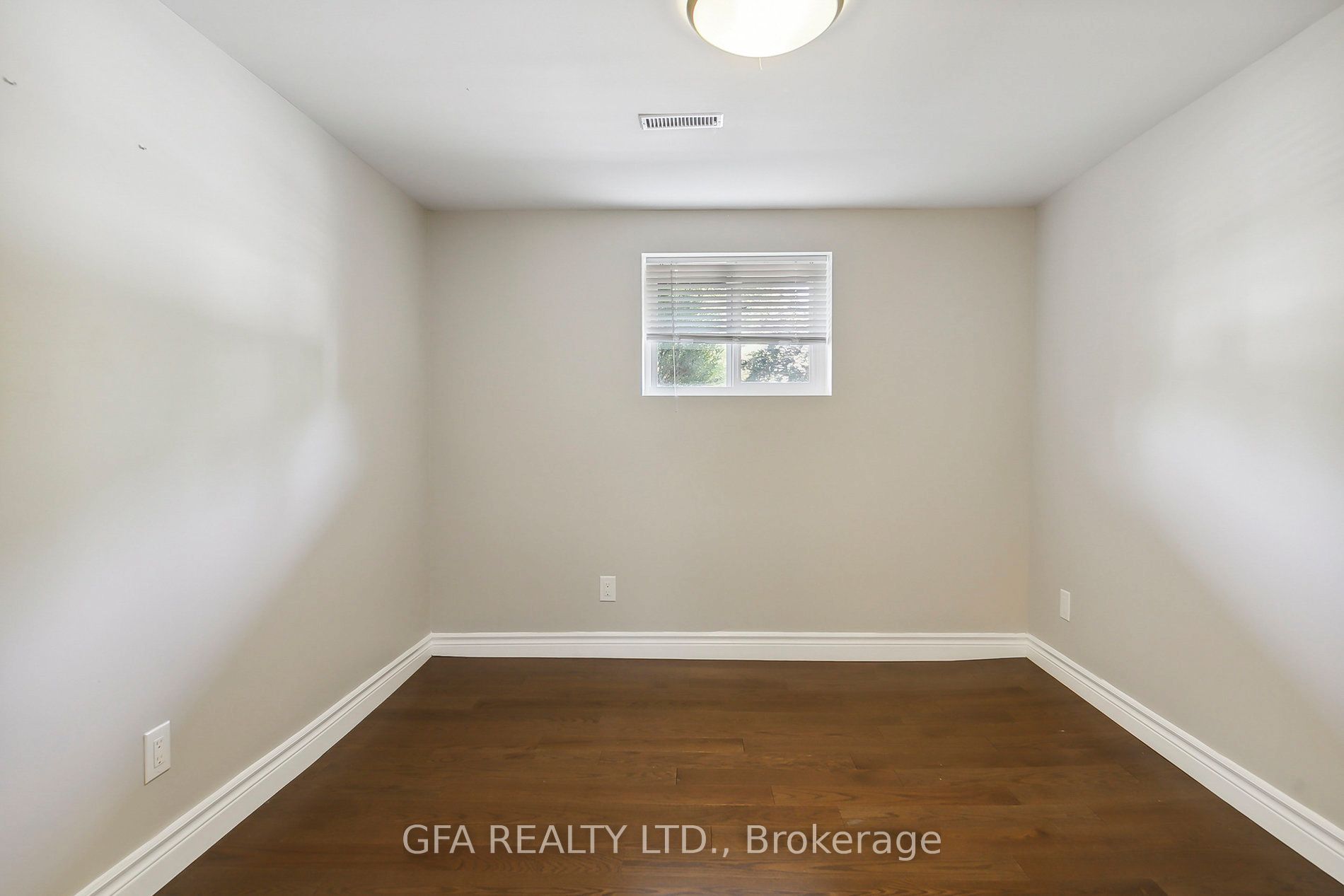 2424 Yolanda Drive