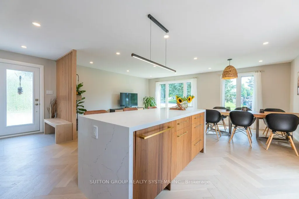 1264 Landfair Crescent