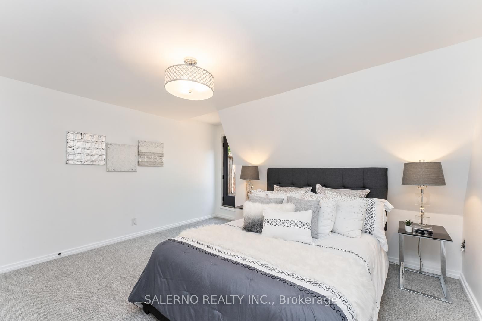 1448 Bloor Street W