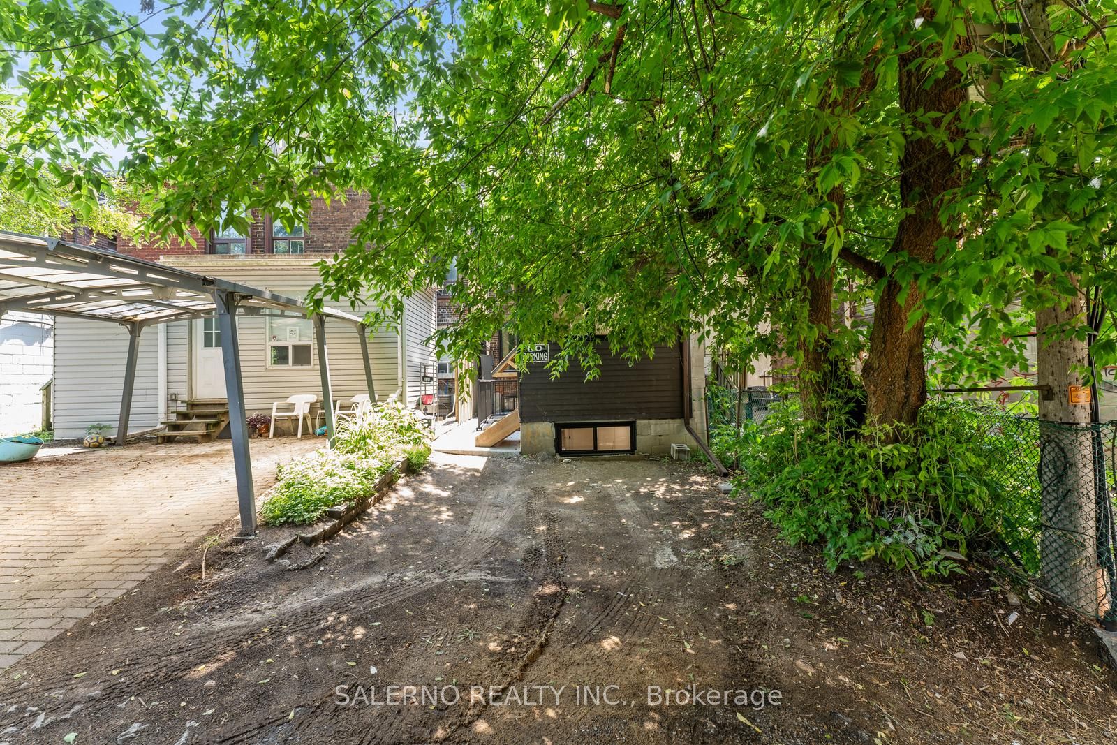 1448 Bloor Street W