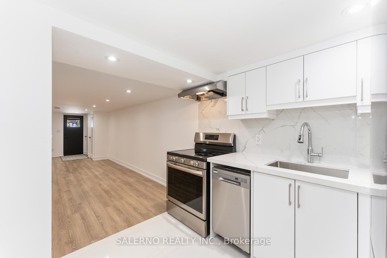 1448 Bloor Street W