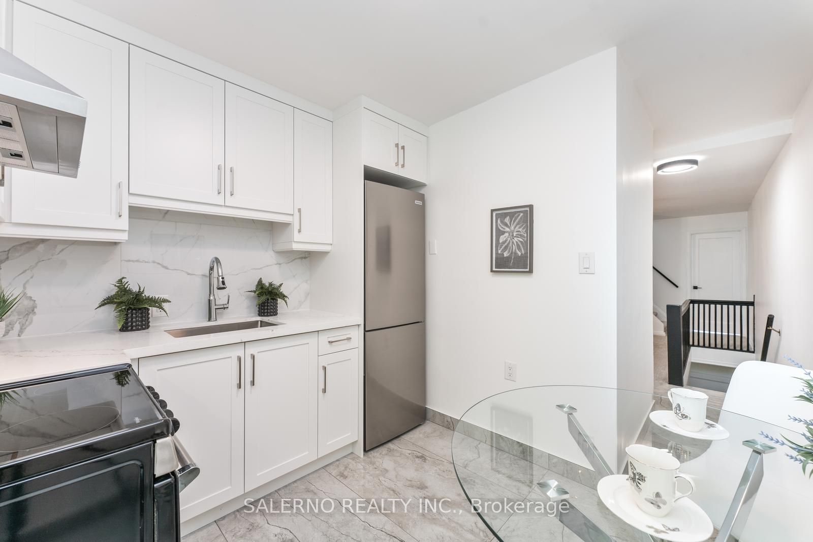 1448 Bloor Street W
