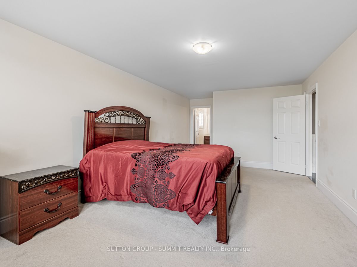 54 Viewmount Crescent