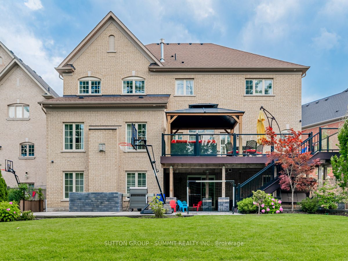 54 Viewmount Crescent
